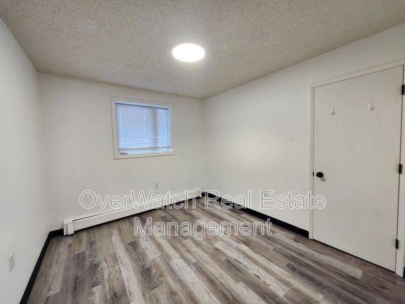 1509 W 45th Ave #1 - Photo 4 of 8