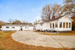 featured image of 309 East 11th Street