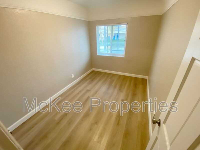 4175 Euclid Ave - Photo 3 of 8