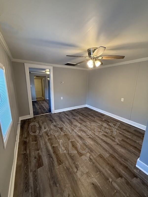 1129 Lincoln Ave #1129 - Photo 4 of 11