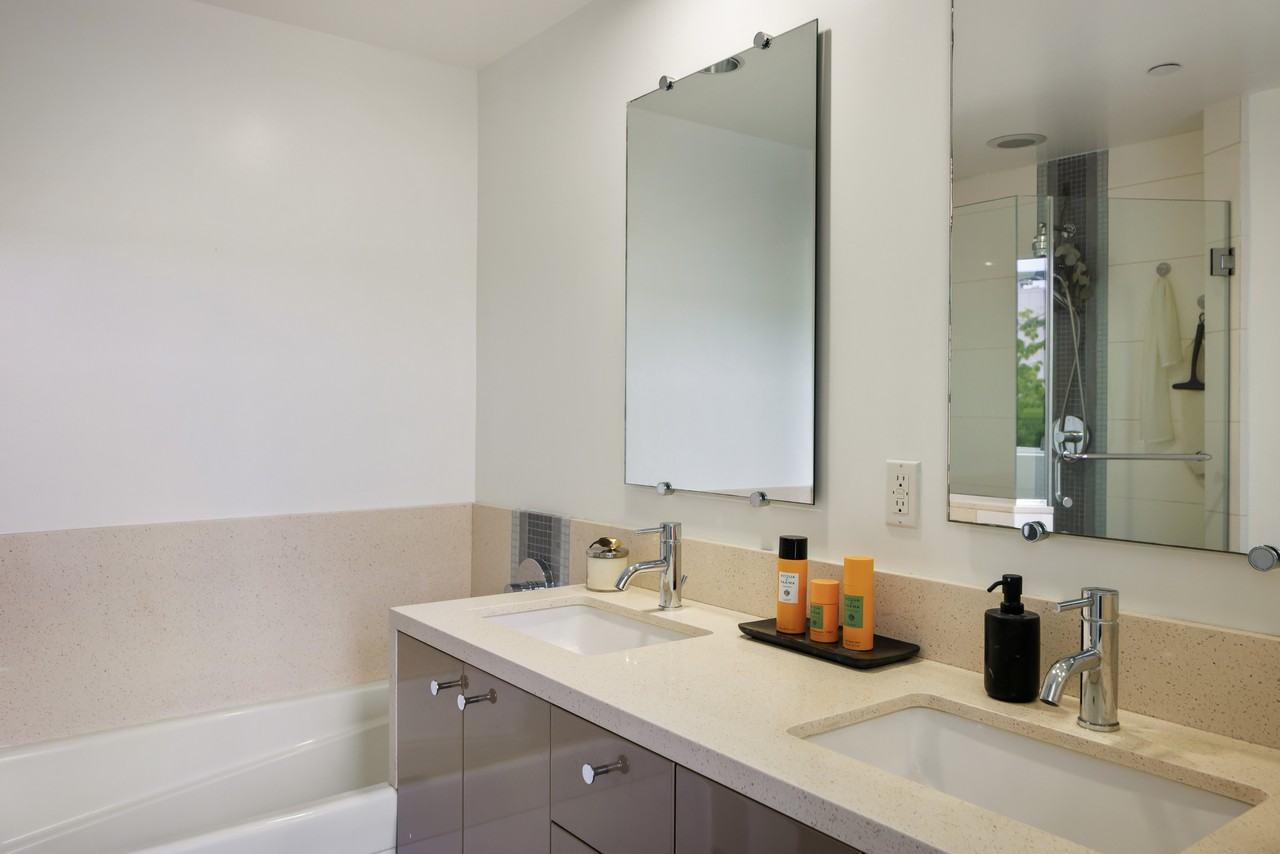 108 South Croft Avenue #103 - Photo 5 of 22