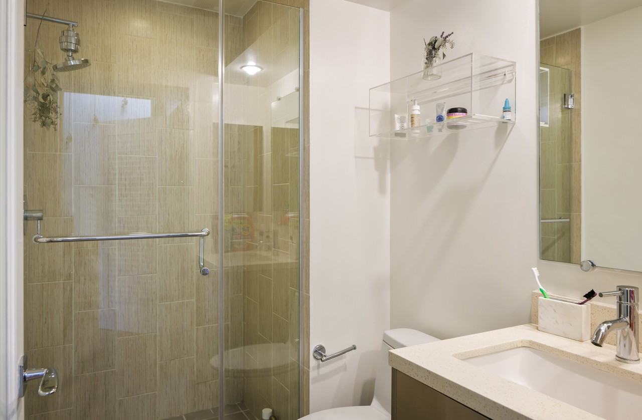 108 South Croft Avenue #103 - Photo 6 of 22