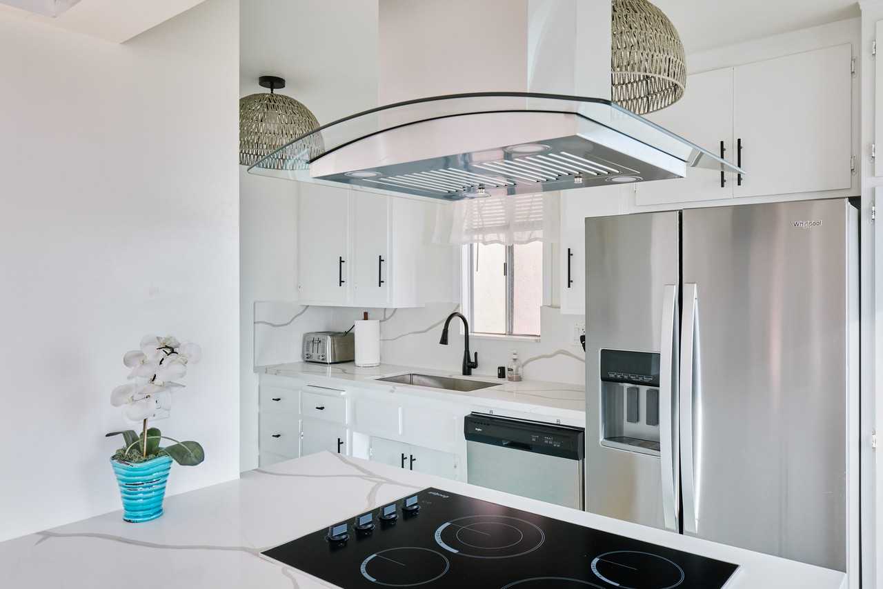 5267 East Ocean Boulevard #3 - Photo 6 of 15