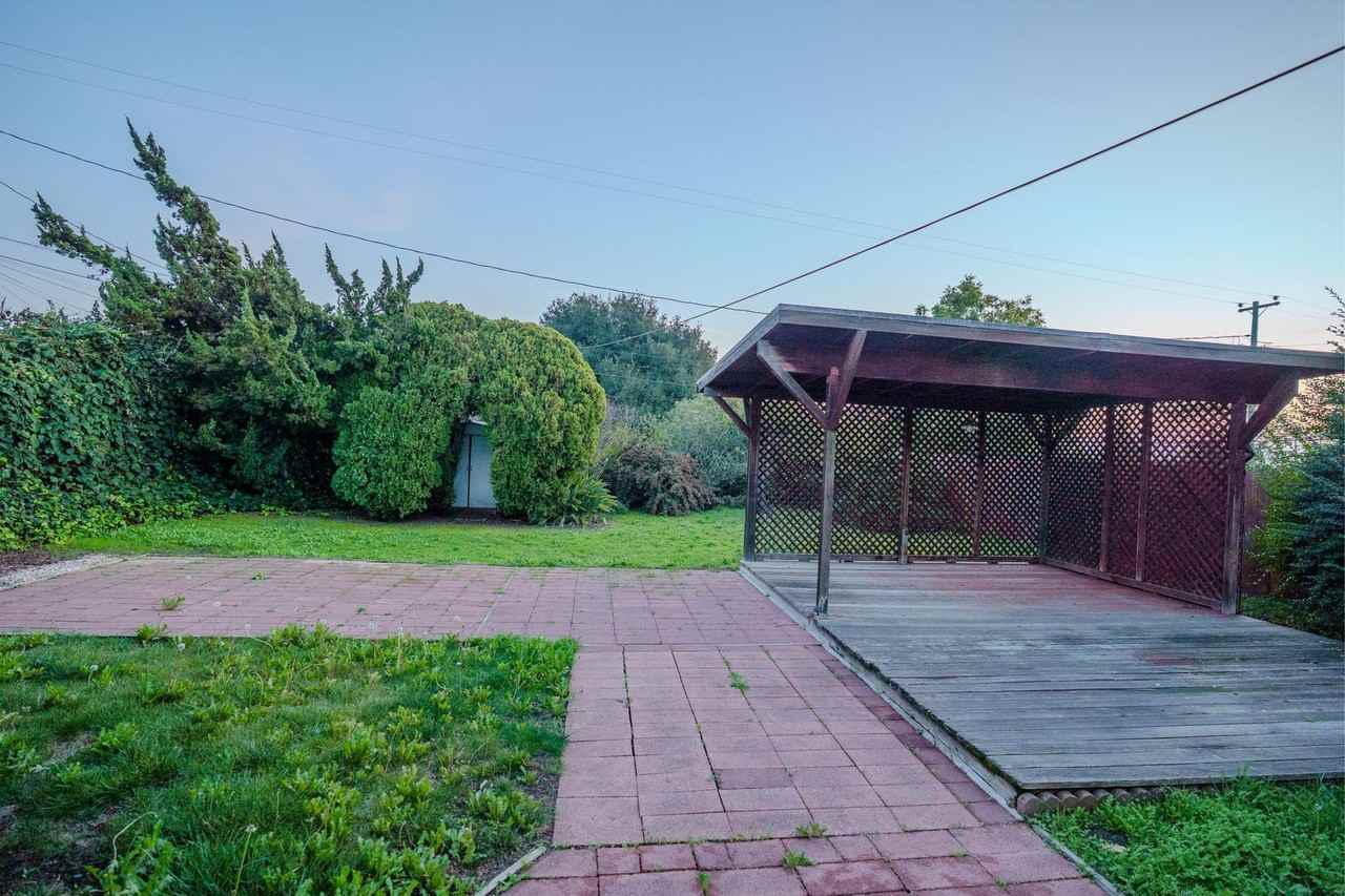 233 Cardinal Lane - Photo 2 of 17