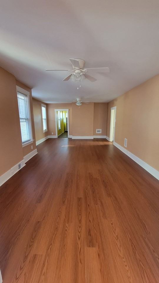 2303 Sherbrook Street - Photo 3 of 31