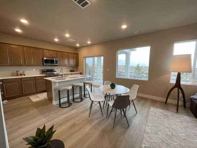 10319 Grattage Grv - Photo 6 of 12