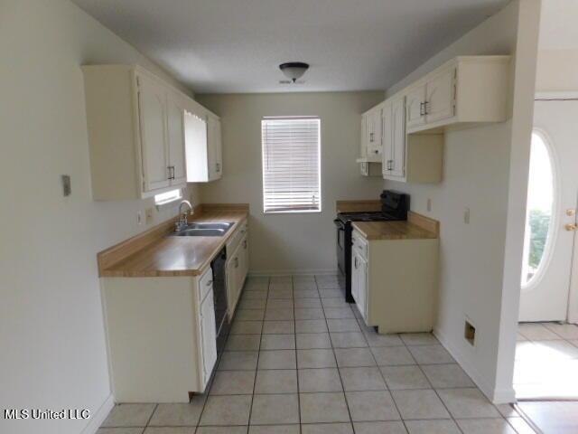 6761 Maury Dr - Photo 3 of 20