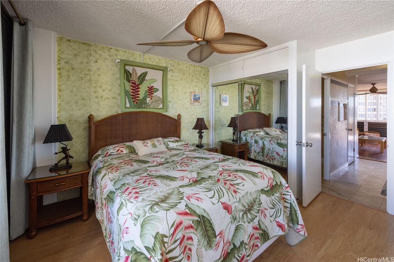 1720 Ala Moana Blvd #1408A - Photo 5 of 15