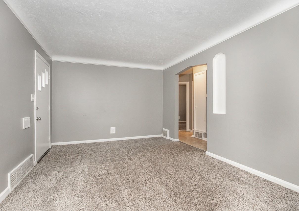 18509 Raymond Street - Photo 7 of 23