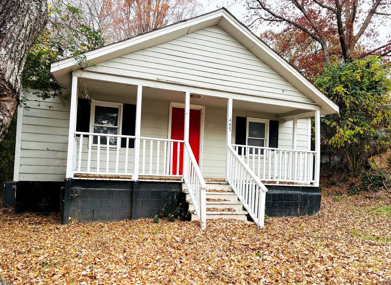 405 South Oak Street - Photo 5 of 17