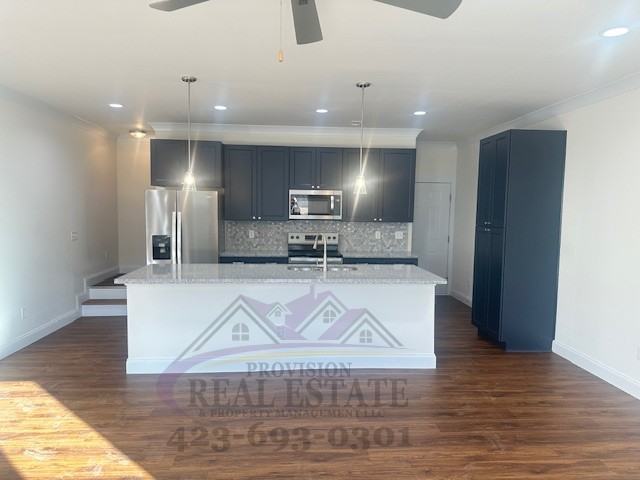 1923 Cypress Ln - Photo 3 of 24