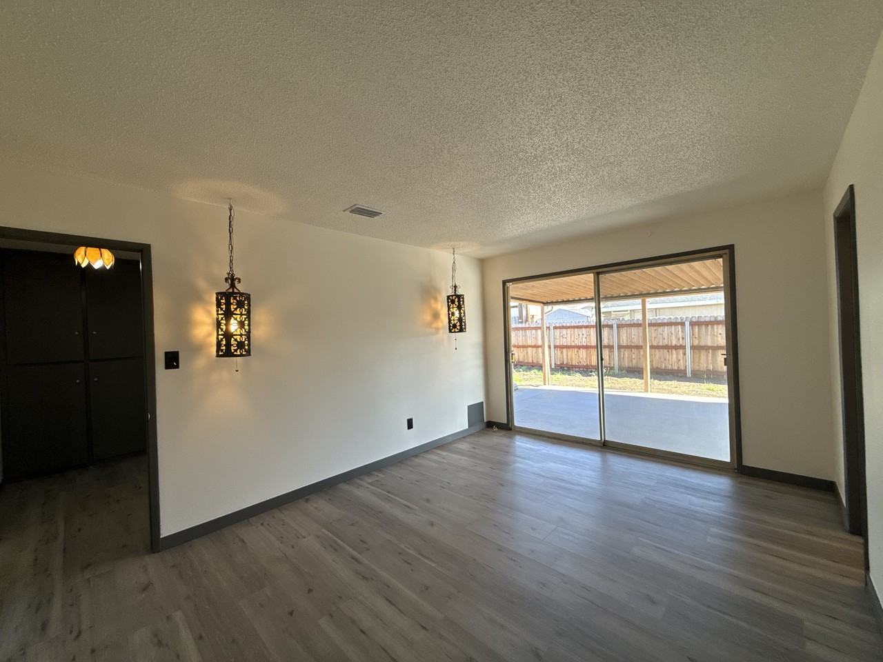 1104 Orchid Street - Photo 7 of 18