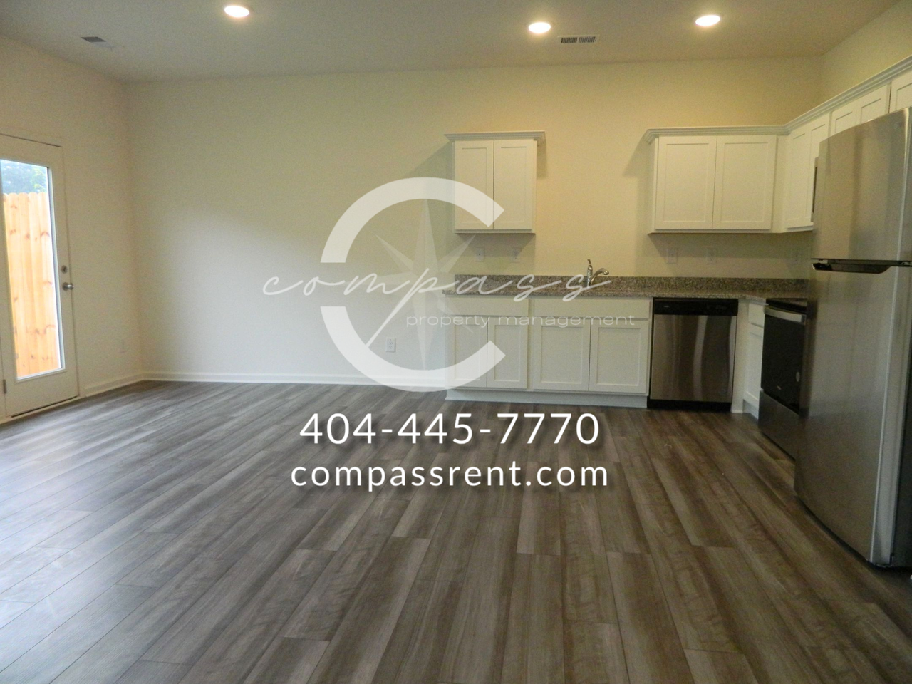 404 Union Station St - Photo 4 of 27