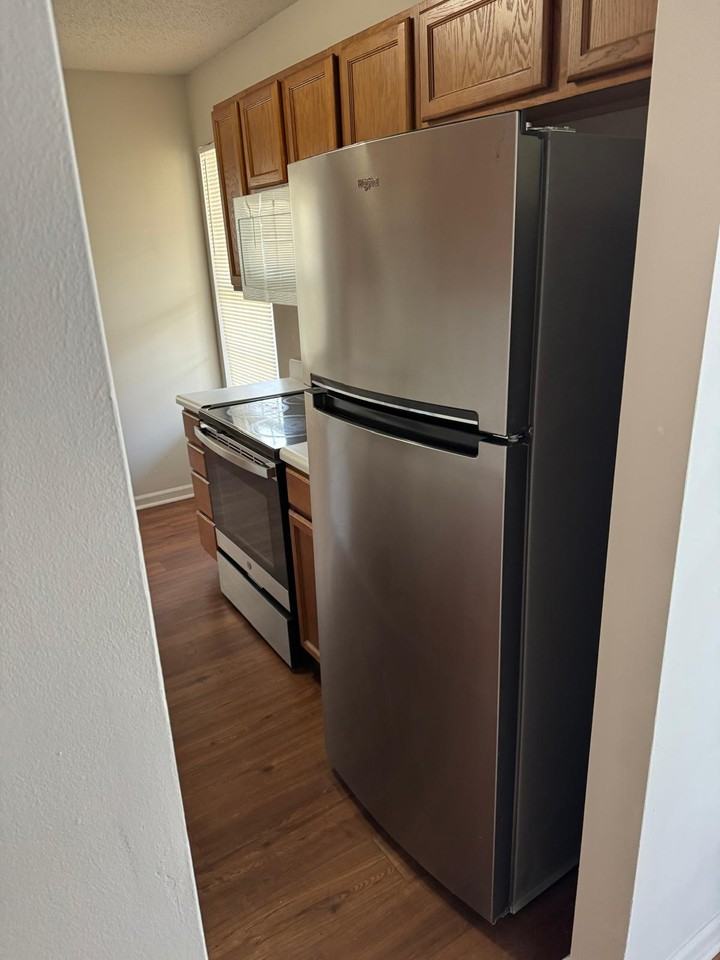 11118 Olde English Drive - Photo 3 of 12