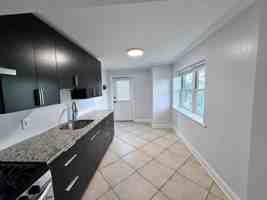 featured image of 412 Sommerville Place