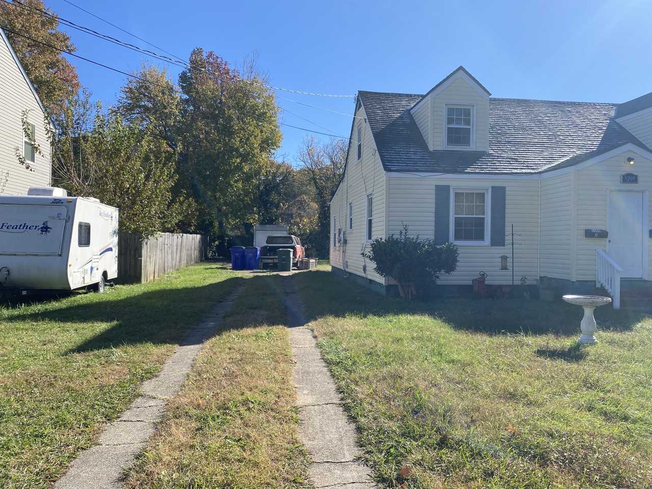 5209 Poston Lane #B - Photo 3 of 46