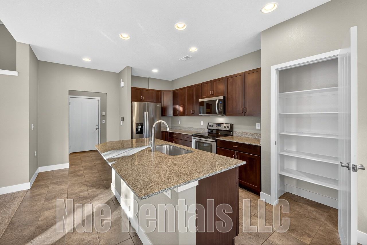 549 Brennan Circle #NA - Photo 4 of 19