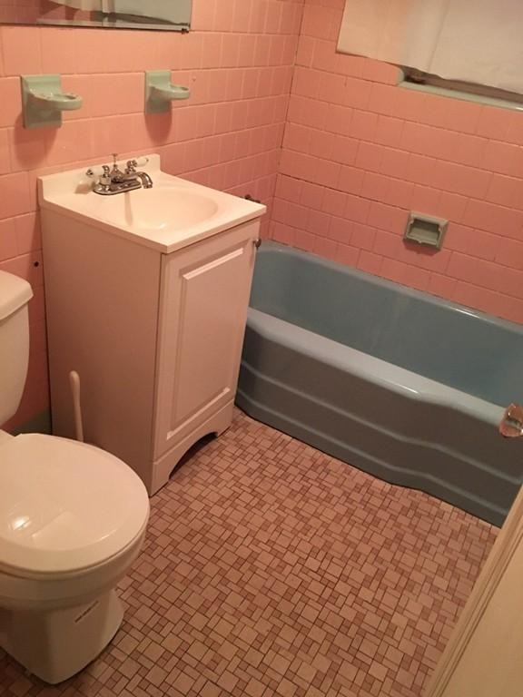 Saint Paul Street #B1 - Photo 3 of 3