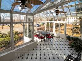 featured image of 61 Pond St #1