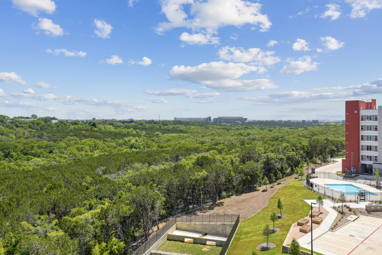 EKOS City Heights - Photo 3 of 14