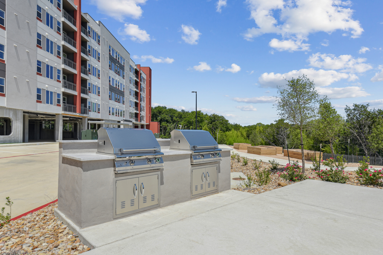 EKOS City Heights - Photo 4 of 14