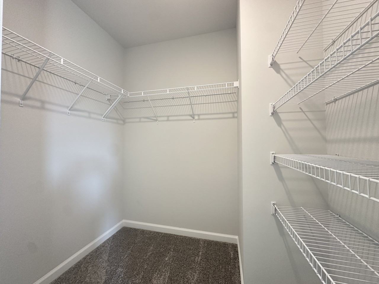 1604 Tamarisk Ln #1 - Photo 5 of 11