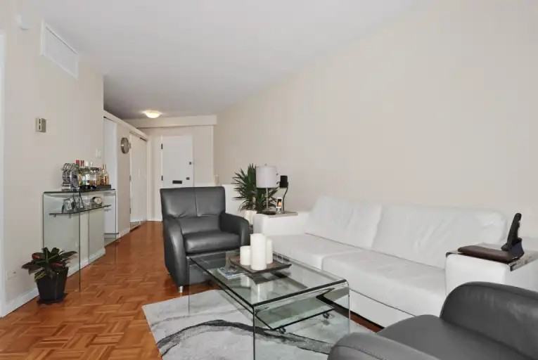 1011 Beach Ave #605 - Photo 2 of 4