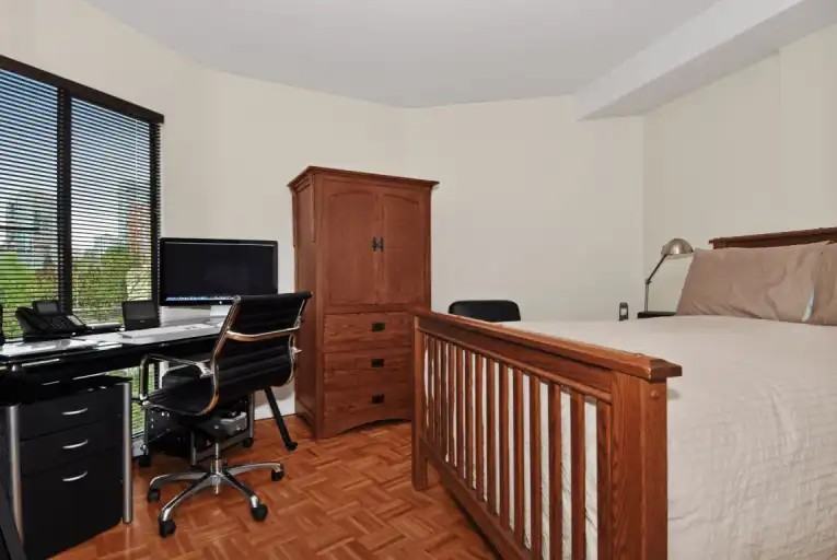 1011 Beach Ave #605 - Photo 3 of 4