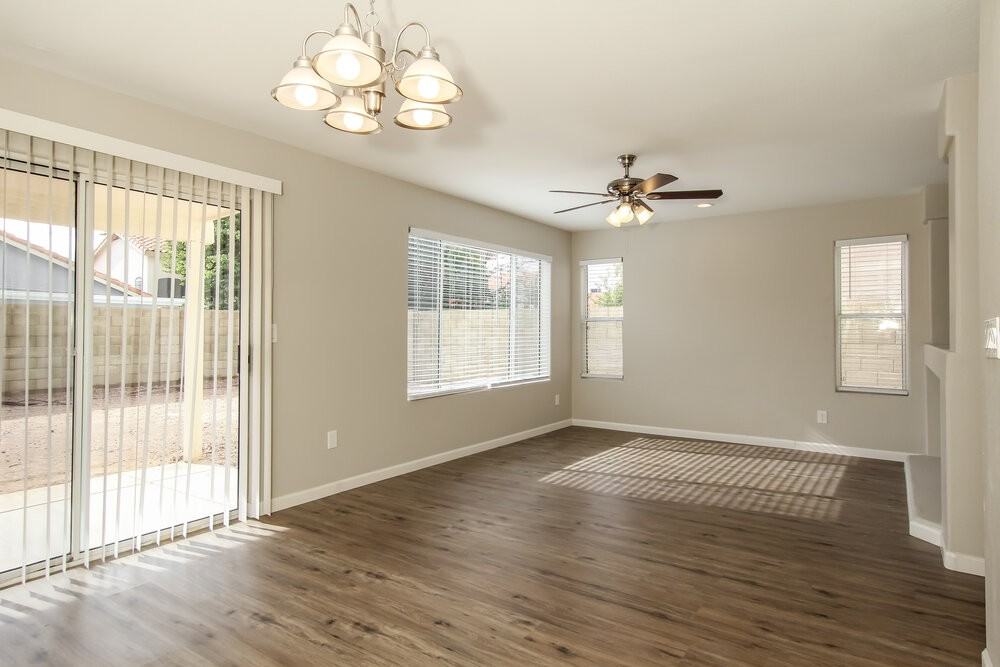 1249 E Angela Dr - Photo 6 of 17