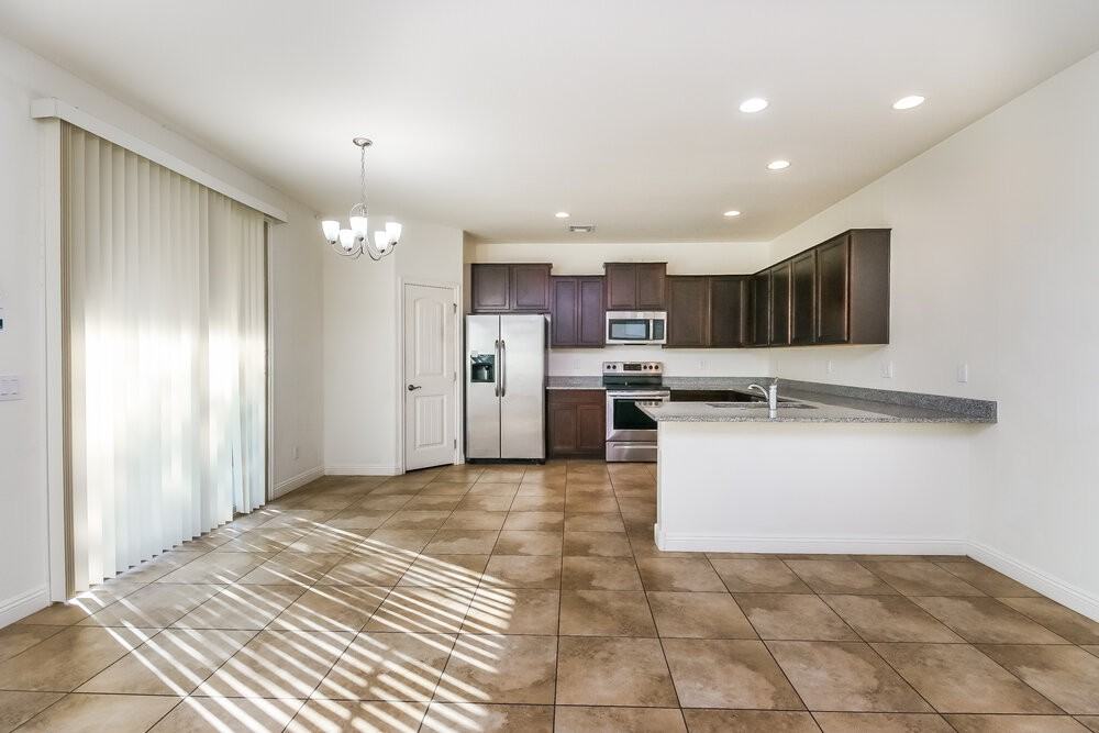 5535 E June St - Photo 6 of 17