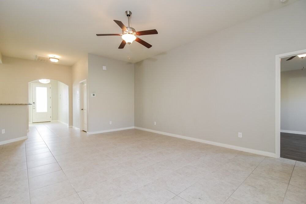 4608 Conley Ln - Photo 3 of 16