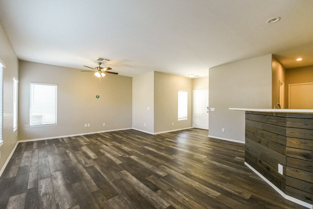 22243 N 29th Dr - Photo 6 of 17