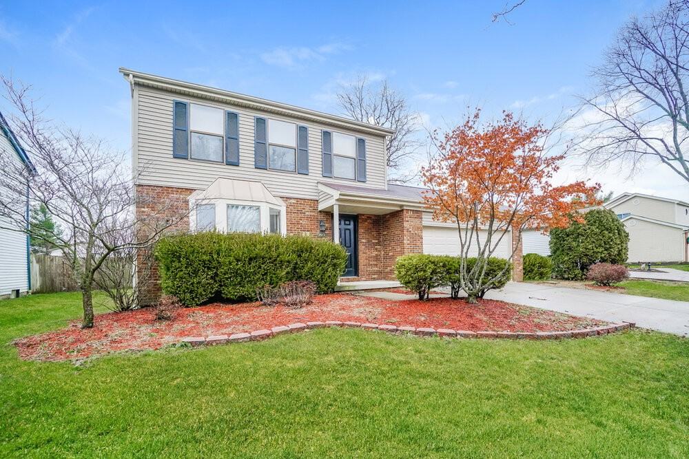 2672 Lynnmore Dr - Photo 2 of 25