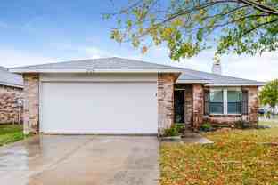 2724 Woodlake Parkway - Photo 1 of 1