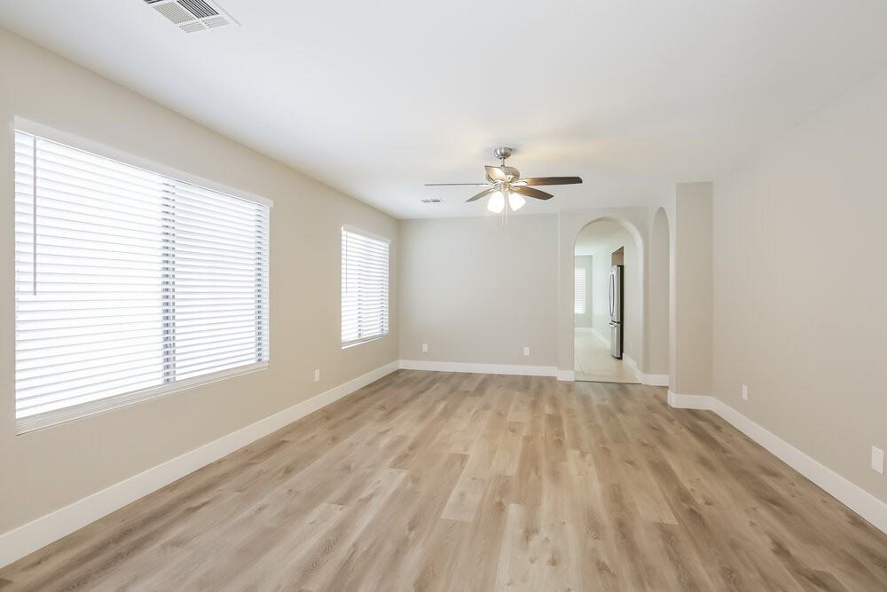 6748 Broadacres Ranch St - Photo 4 of 16