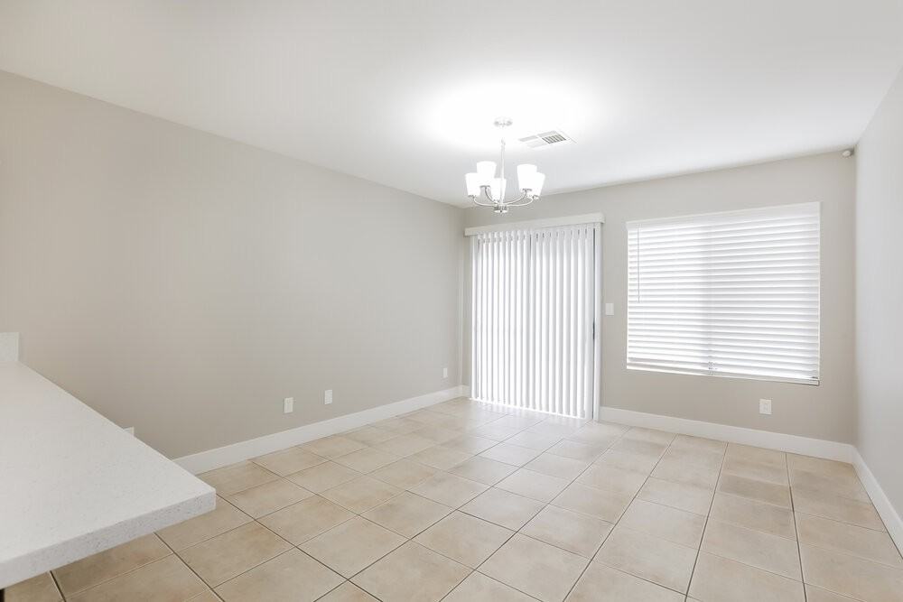 6748 Broadacres Ranch St - Photo 5 of 16