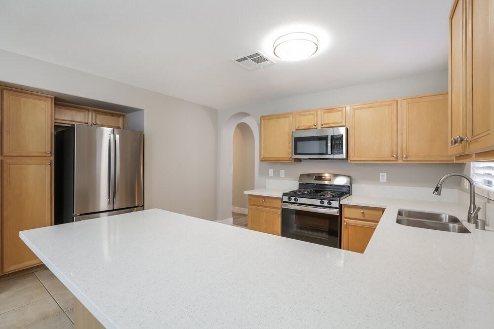 6748 Broadacres Ranch St - Photo 6 of 16