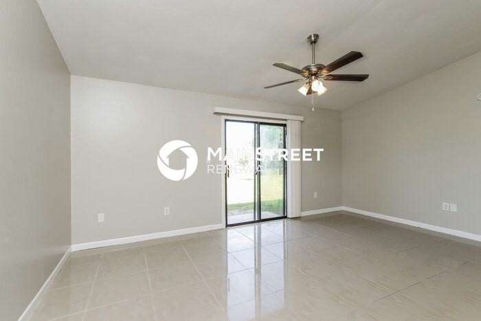 647 Pampas St Nw - Photo 4 of 15
