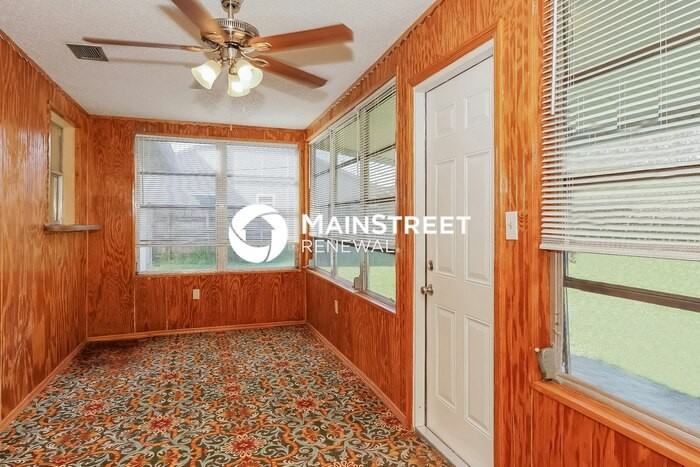 3970 Oakland Street - Photo 7 of 16