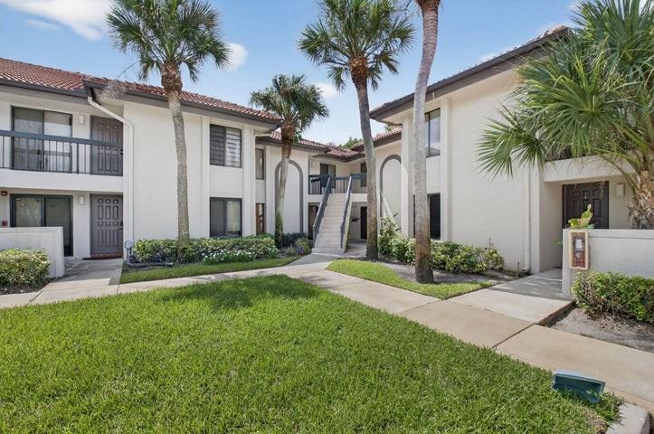 5151 West Club Circle - Photo 2 of 7