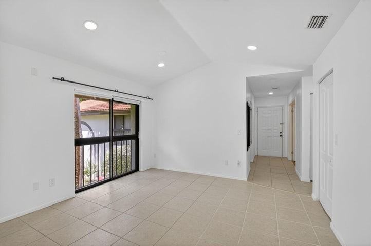 5151 West Club Circle - Photo 6 of 7