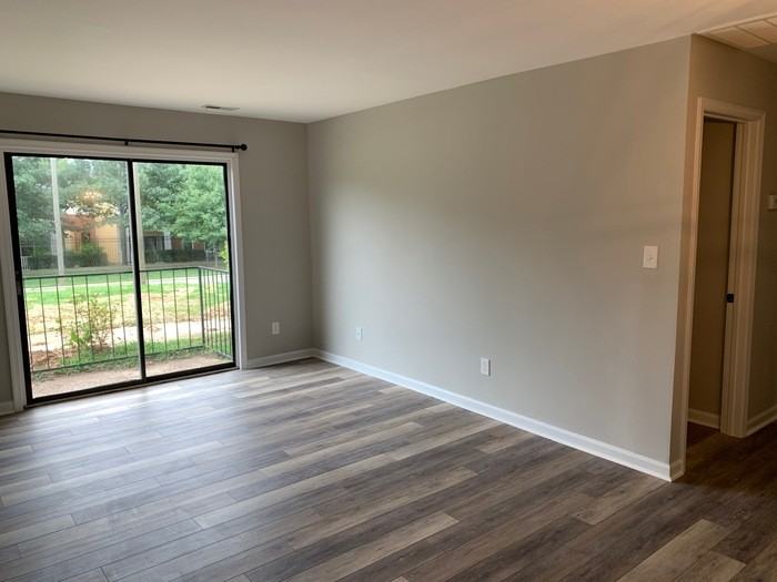 581 E Lenoir St #B - Photo 3 of 22