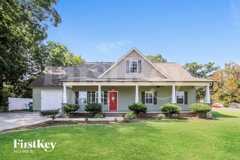 213 West Hoke Street - Photo 1 of 1