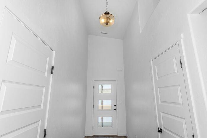 387 Hidden River Dr - Photo 5 of 30
