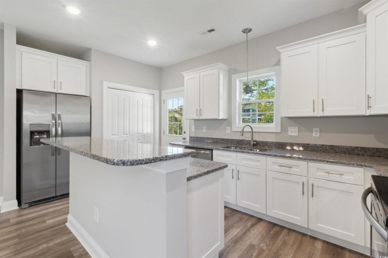 10412 Holland Ct - Photo 7 of 29