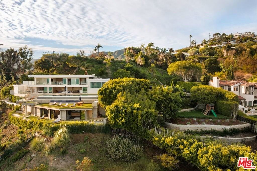 467 Paseo Miramar - Photo 2 of 36