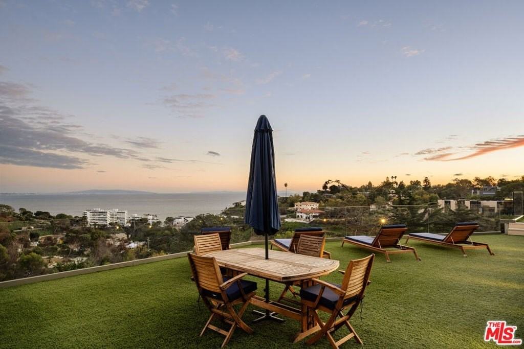 467 Paseo Miramar - Photo 4 of 36