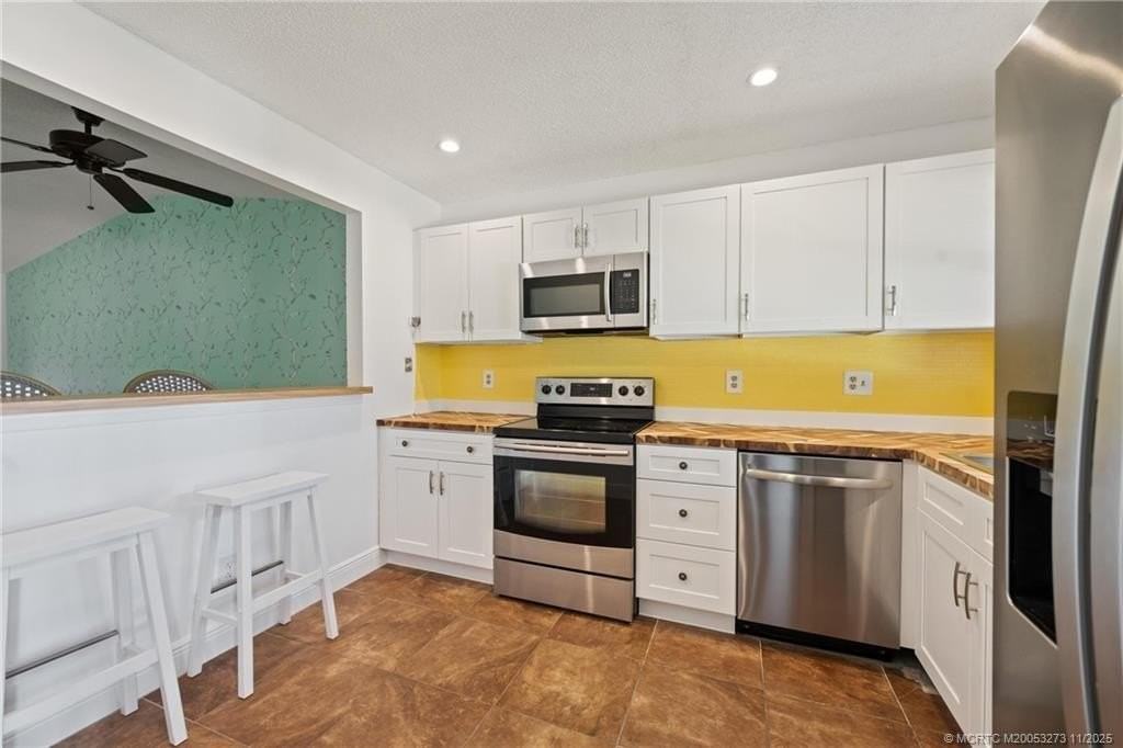 1210 Southeast Parkview Place #9 - Photo 6 of 36