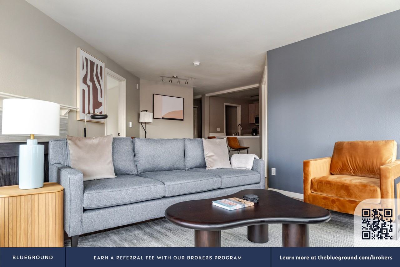 2400 Elliott Ave #971 - Photo 5 of 41