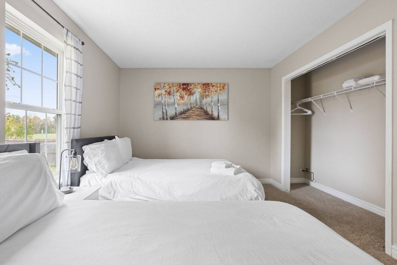 9791 Stonewall Ln #1228624P - Photo 6 of 46